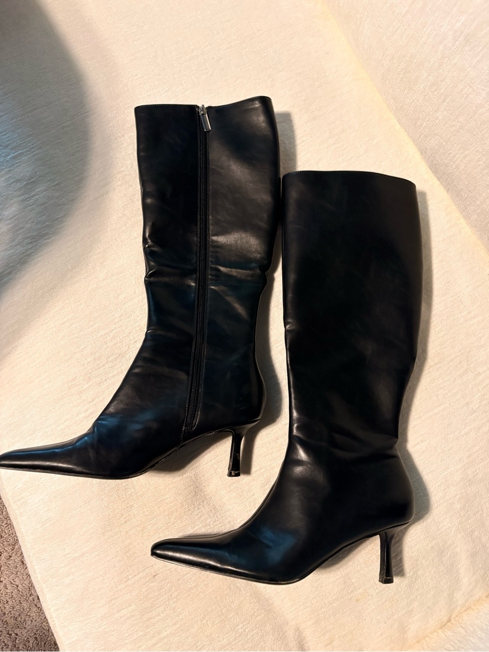 Zara Black Pointed-Toe Mid-Knee Heeled Boots
